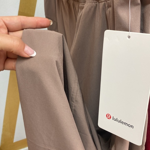 Lululemon Swift Wide-Leg Mid-Rise Pants - Picture 8 of 8